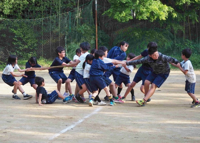 綱引き
