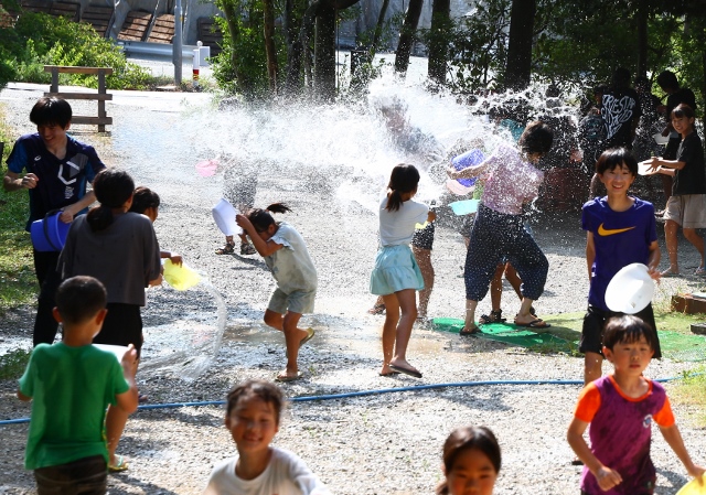 水かけ合戦